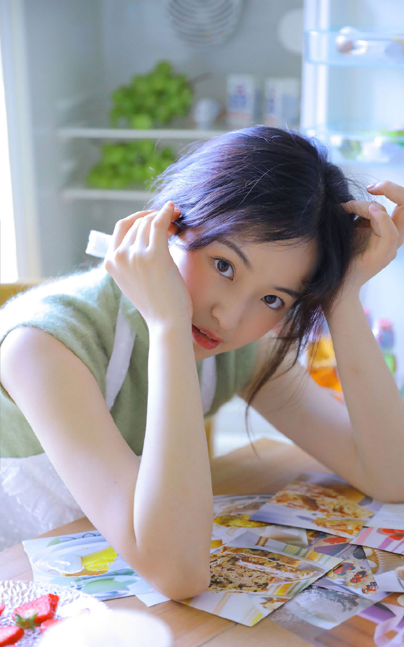 气质家居美女写真  第7张