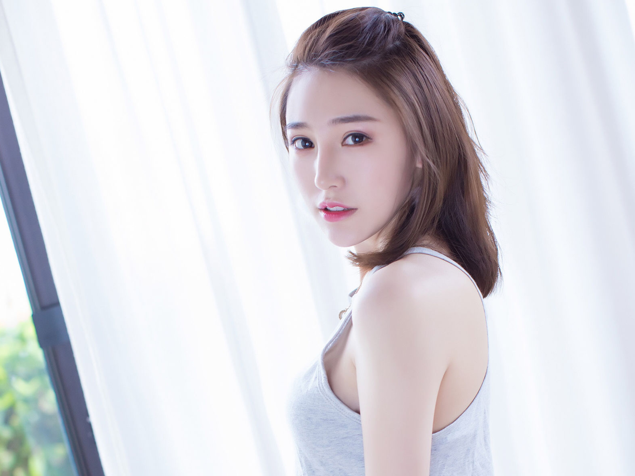 美女少妇白嫩肌肤私房性感挑逗写真  第4张
