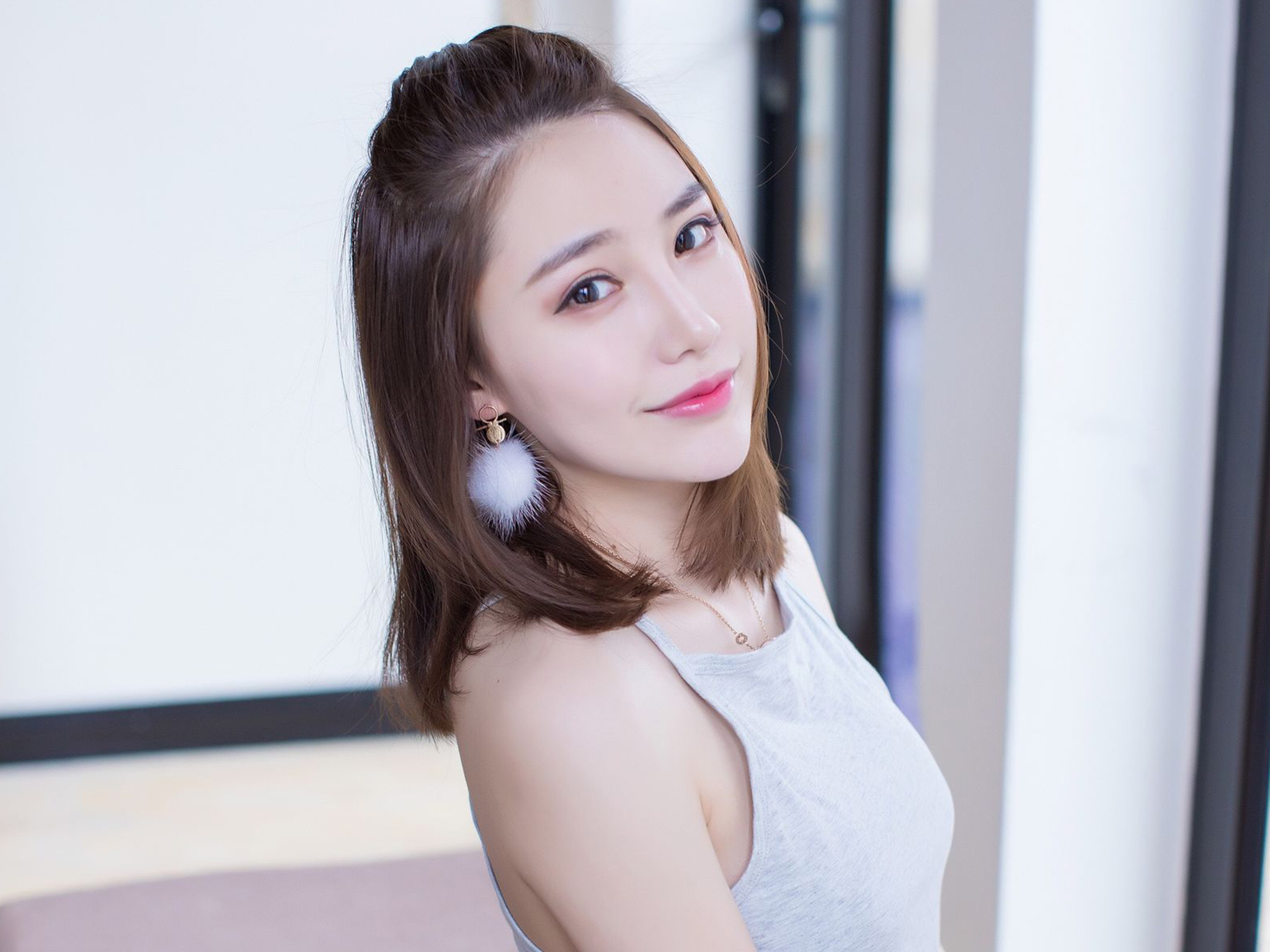 美女少妇白嫩肌肤私房性感挑逗写真  第2张