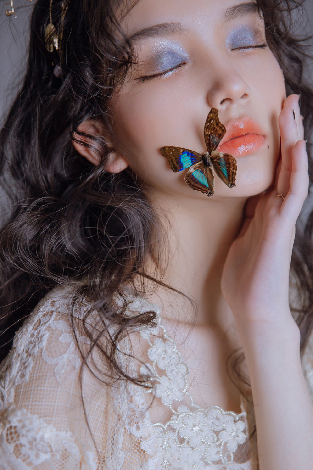 气质韩国美女模特时尚艺术摄影写真图片  第1张