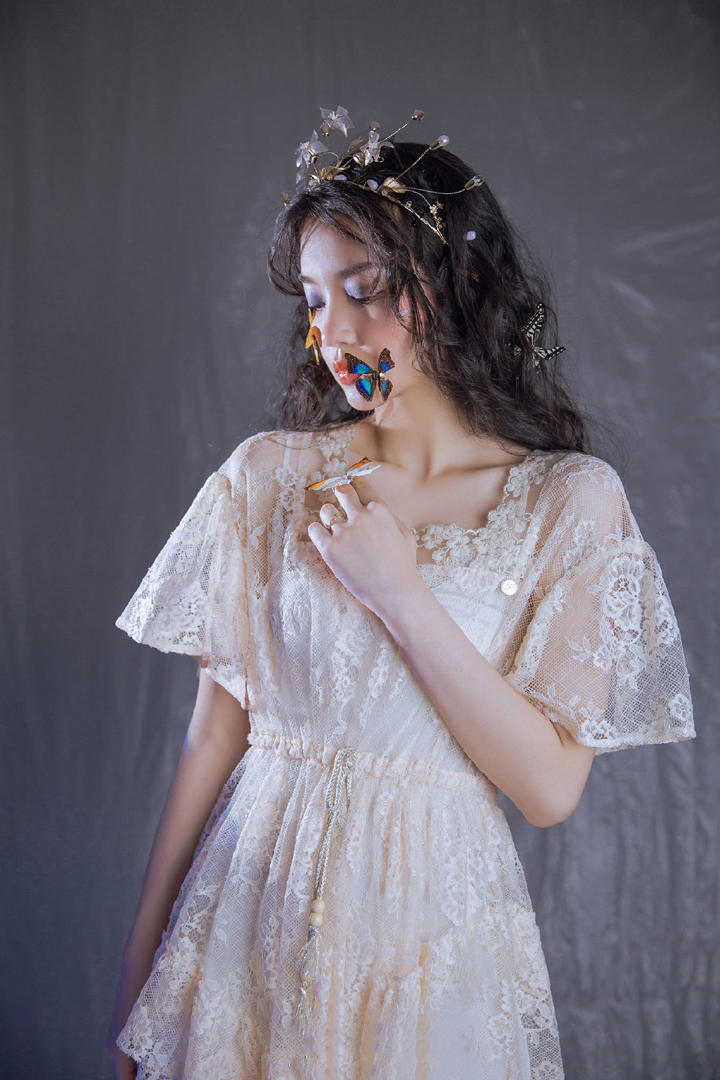 气质韩国美女模特时尚艺术摄影写真图片  第2张