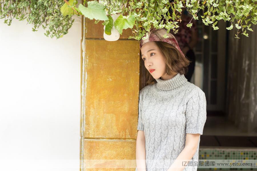 韩国气质短发美女小清新街拍写真图片  第3张