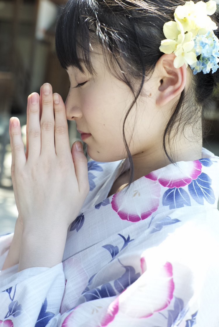 日本浴衣美女温柔贤惠风情户外唯美性感写真图片  第13张