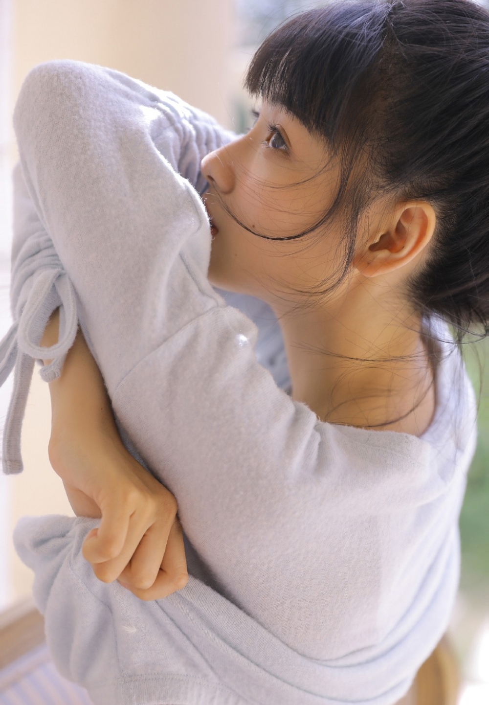 亚洲嫩模夏夏木瓜奶蜜桃臀内衣诱惑日本真人写真  第3张