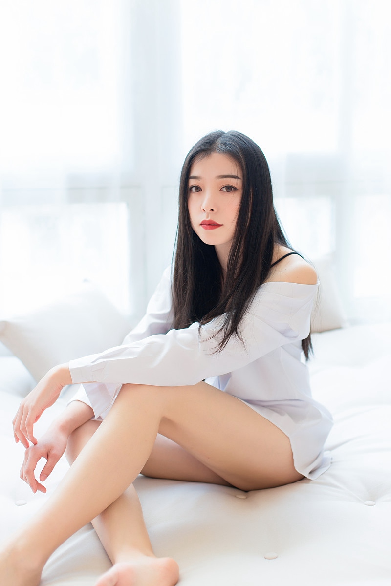 性感少妇梦心月丝袜美腿玉足诱惑美女大胸图片  第18张