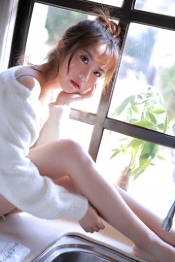 美女模特小清新长腿纤细诱人身材性感美女图片